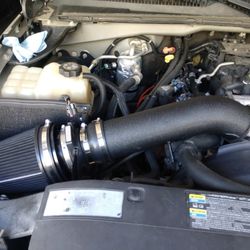 Chevy Tahoe Gmc Yukon Cold Air Intake Kit 99-06 (brand New)
