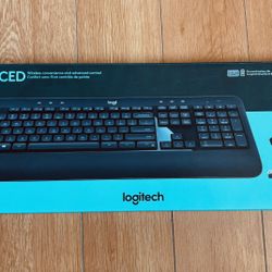 Logitech Brand New Wireless Keyboard And Mouse 