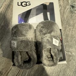 Baby Uggs