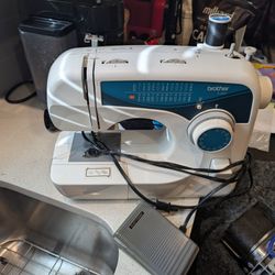  Brother XL 2600i Sewing Machine 
