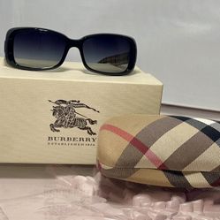 BURBERRY NovaCheck Sunglasses BE4087  and Hard Shell Case