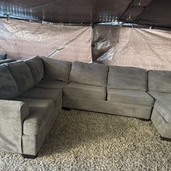 Gray couch great condition clean we sell all the time delivery $40 local