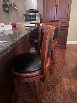 3 counter height stools