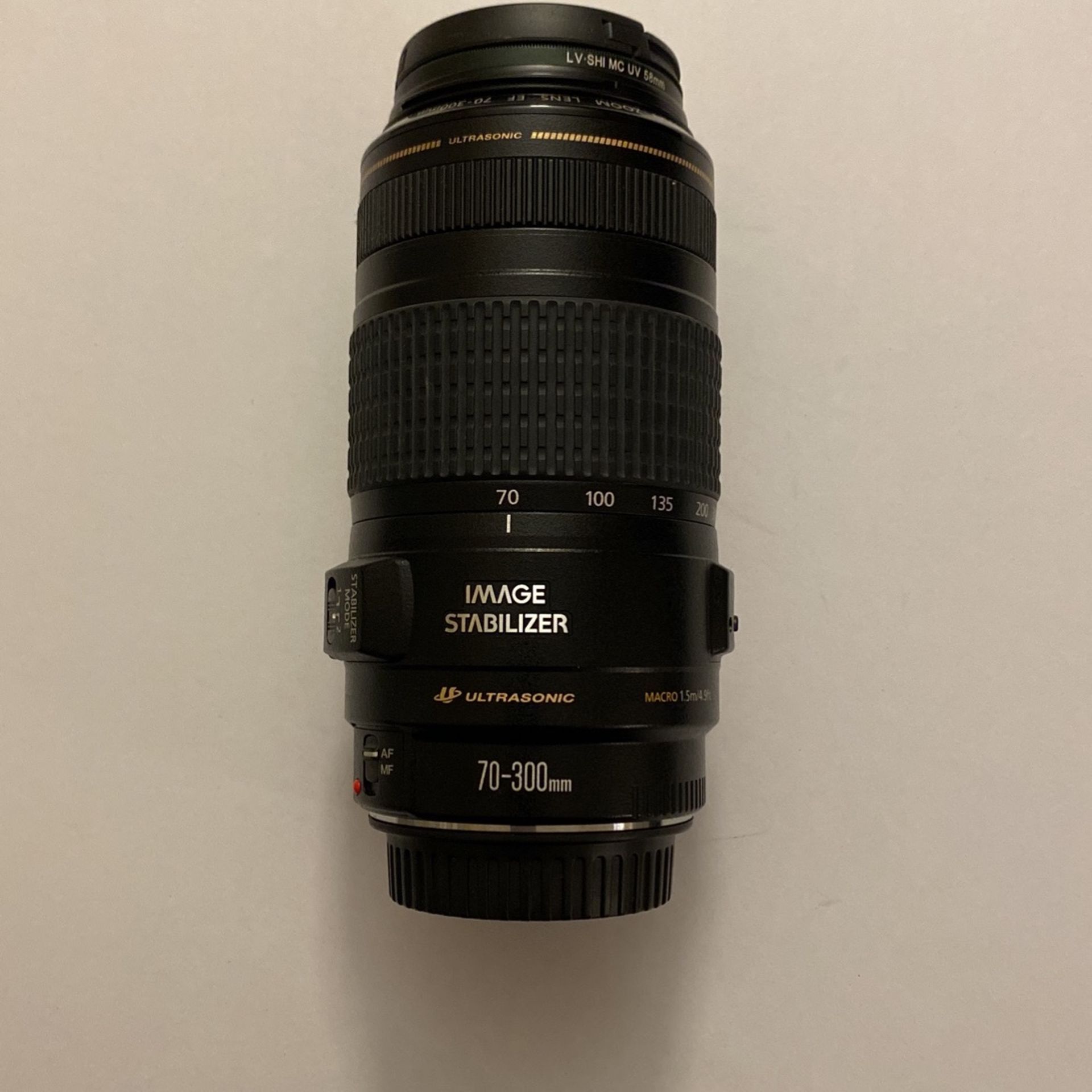 Canon EF 70-300mm f/4-5.6 IS USM Lens