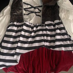 Woman Pirate Costume 