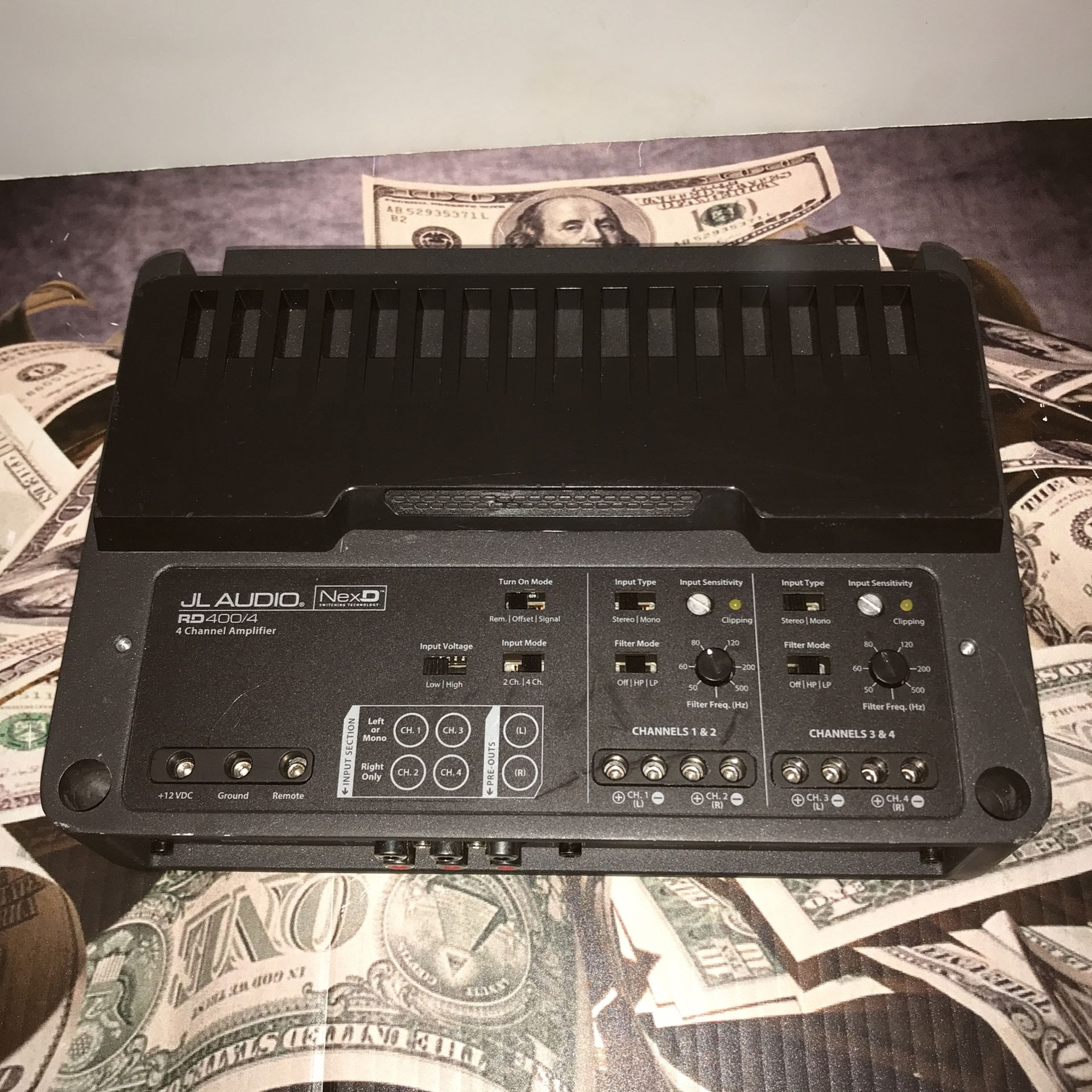 33341-1 JL AUDIO 400 WATT AMP