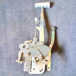 Hurst "V" Gate 4 speed racing shifter