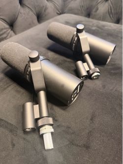 2 Shure SM7B Podcast Microphone + Premium Low Profile Boom Arm