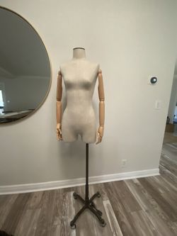 Designer Dress Form / Mannequin – Perfect for Sewing, Display & Styling