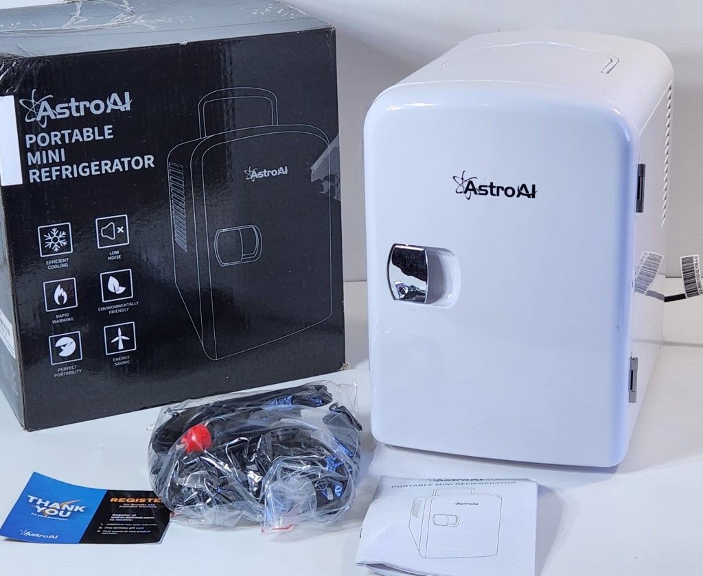 AstroAI Mini Fridge, 4 Liter/6 Can AC/DC Portable Thermoelectric Cooler and Warmer #863