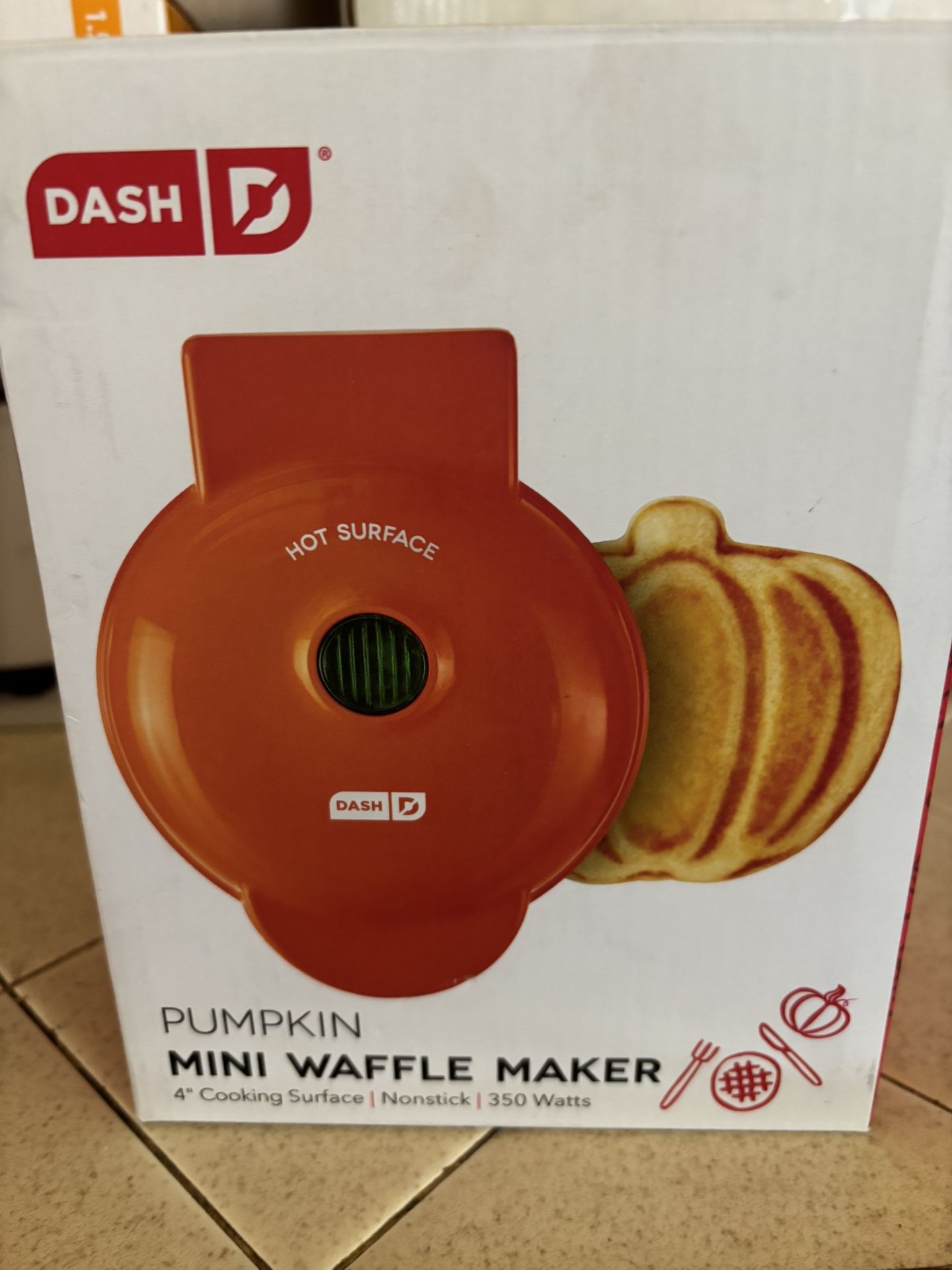 Pumpkin Mini Waffle Maker