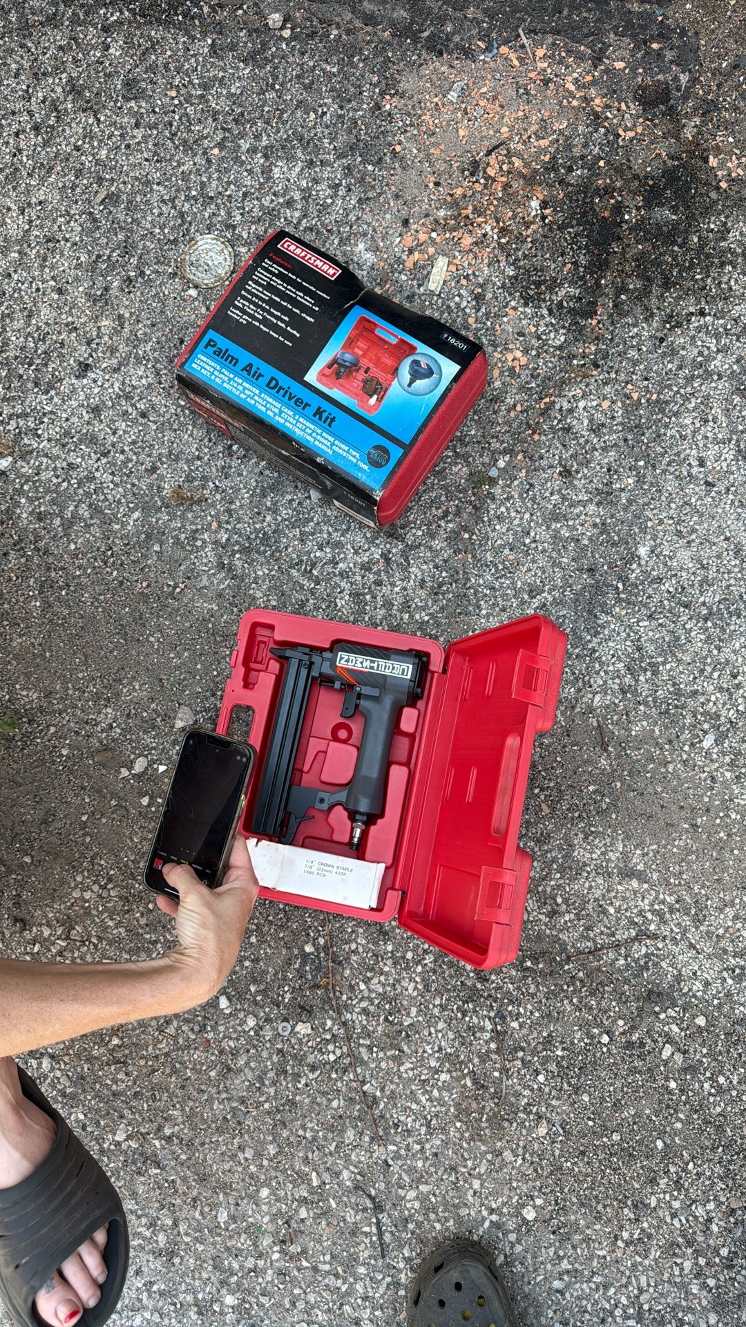 Craftsman Palm Nailer And Crown Stapler