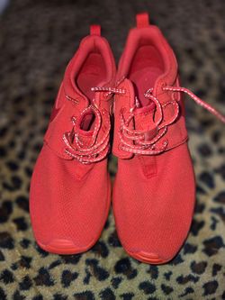 All-Red Low-Top Sneakers with Lace-Up Closure