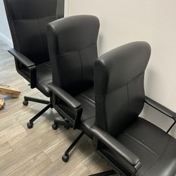 Office Chairs 