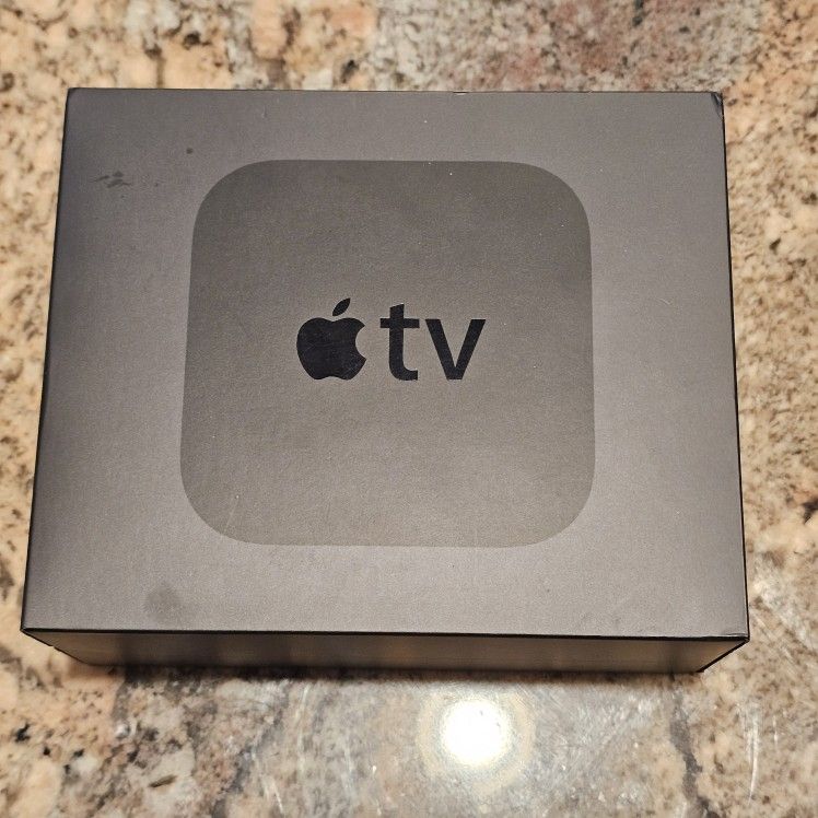 Apple TV A1625 EMC 2907 with Remote, Power Cable, Box 4th Generation 64 GB