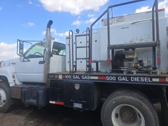 service lube truck cat engine 