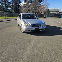 04 Mercedes-benz E500 