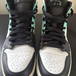 Jordan 1 Mid Size 10.5