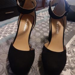 Black High Heels For Casual Or Classy Wear 