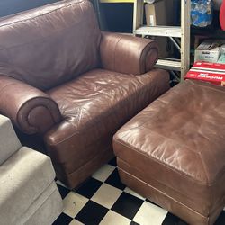 Leather Chair With Ottoman 