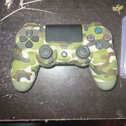 PS4 controller