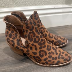 Women’s Booties 