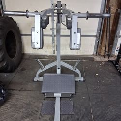 Body Solid Leverage Squat Calf Machine