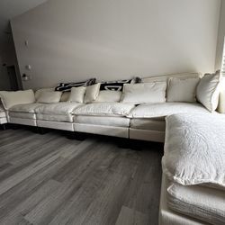 Beige 7 Seat Modular U Shaped Cloud Couch W/ 2 Ottoman’s & 7 Pillows