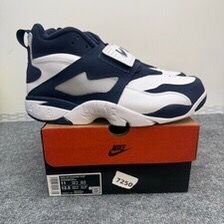 Diamond turfs white and blue