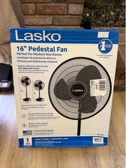 16” Oscillating Fan (3 available, obo)
