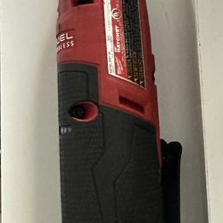 Milwaukee m12 3/8 high speed ratchet