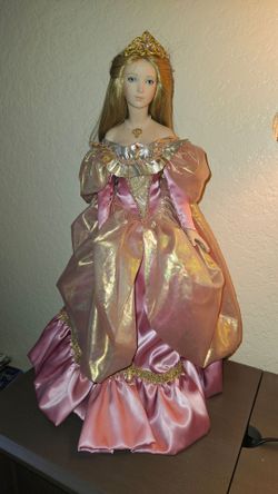Aurora / Sleeping Beauty Porcelain Doll