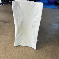 Munchkin Diaper Changing Pad