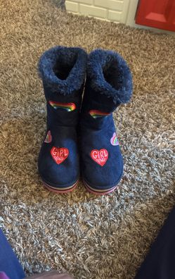 Girls boots
