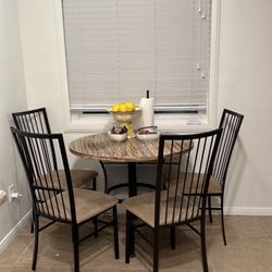 Round Table For 4