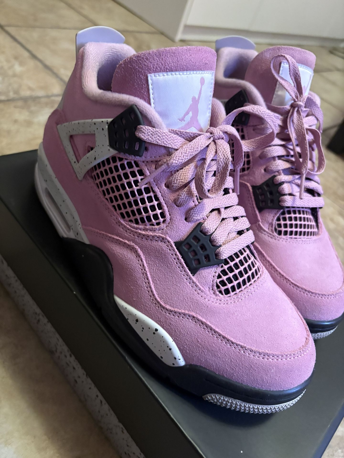 Air Jordan 4 Retro ‘orchid’