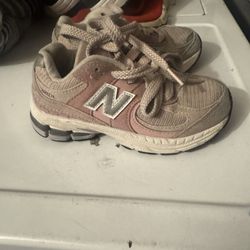 Girl Sneakers 