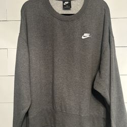 3x Women’s Nike Crew Neck Sweatshirt