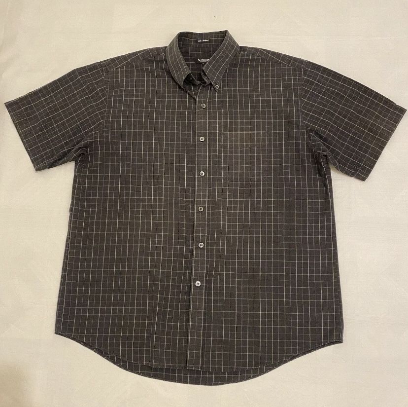 Van Heusen No Iron Black Plaid Button Up Shirt Men's Size L