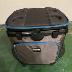 Igloo Cooler With wheels 