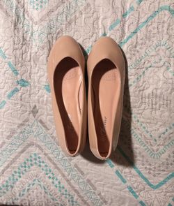 Nude kitten Heels
