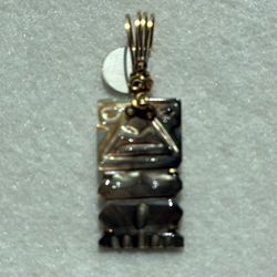 Mother Of Pearl Tiki