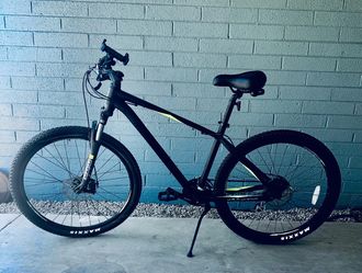 Northrock XC27 Upgraded Mountain Bike 17.5”, 31.8mm handlebar, Hand-built 6061, LH2 Aluminum, Maxxis Tires , Tektro Brakes, Shimano 7 Speed Drivetrain