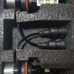 LED Headlight nuevos en sus cajas color blancos 6000k tengo de todo tipo de medidas números y letras