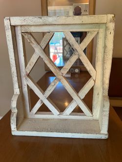 Rustic White Distressed Wood Lattice Frame