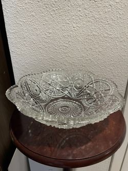 Crystal glass bowl, see desc. below