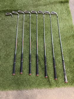 Titleist AP1 Iron Set