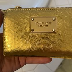 Michael Kors Gold Snakeskin Wallet W Strap