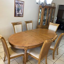 Dining Room Table And Chair Set