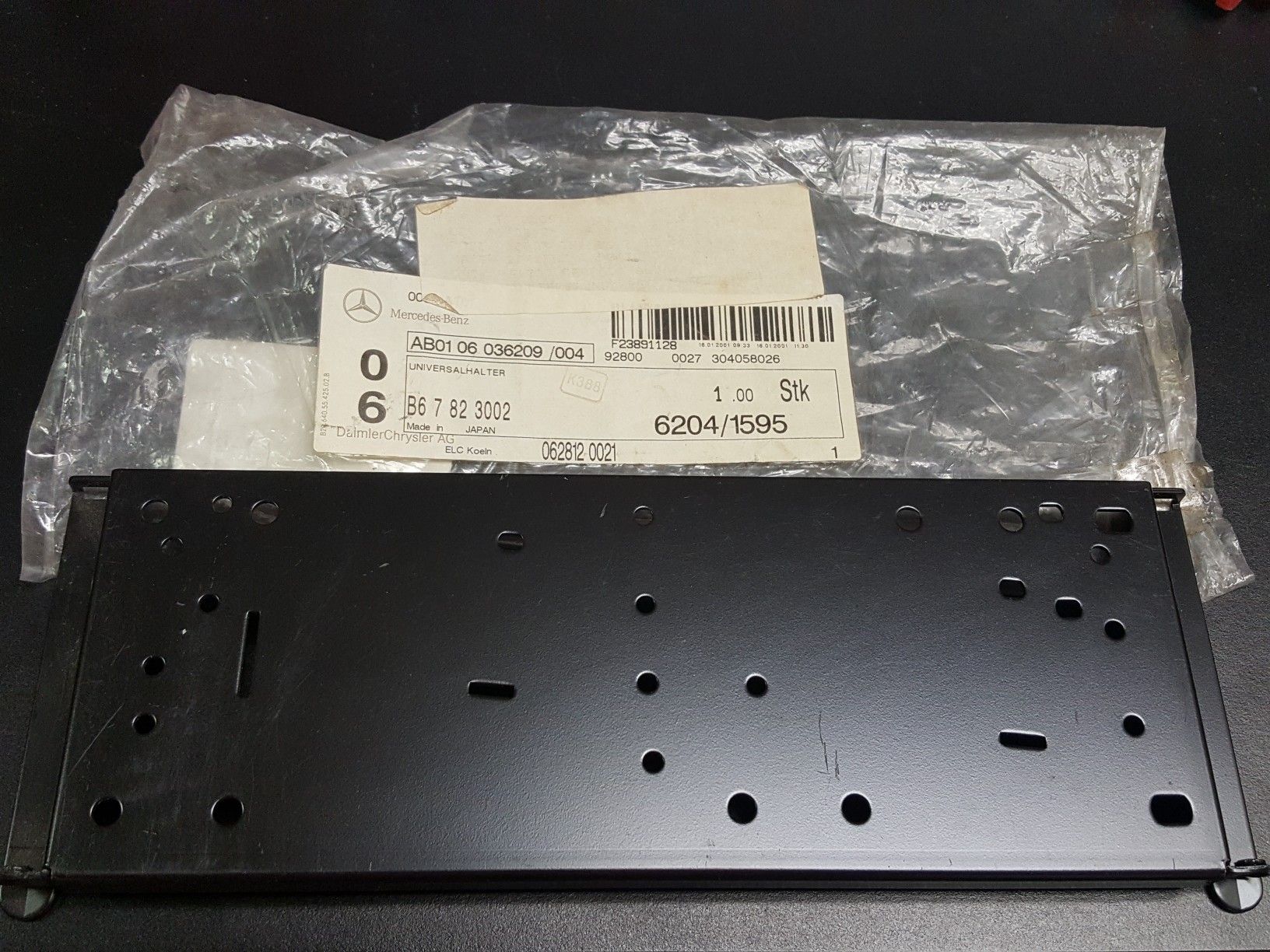 Genuine Mercedes-Benz Universal CD Changer Bracket